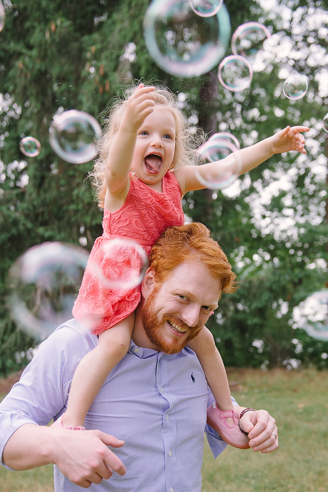 Wellesley College family wedding photo session 45