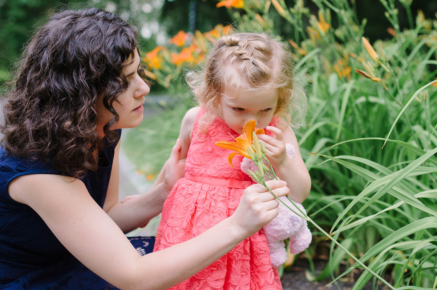 Wellesley College family wedding photo session 49