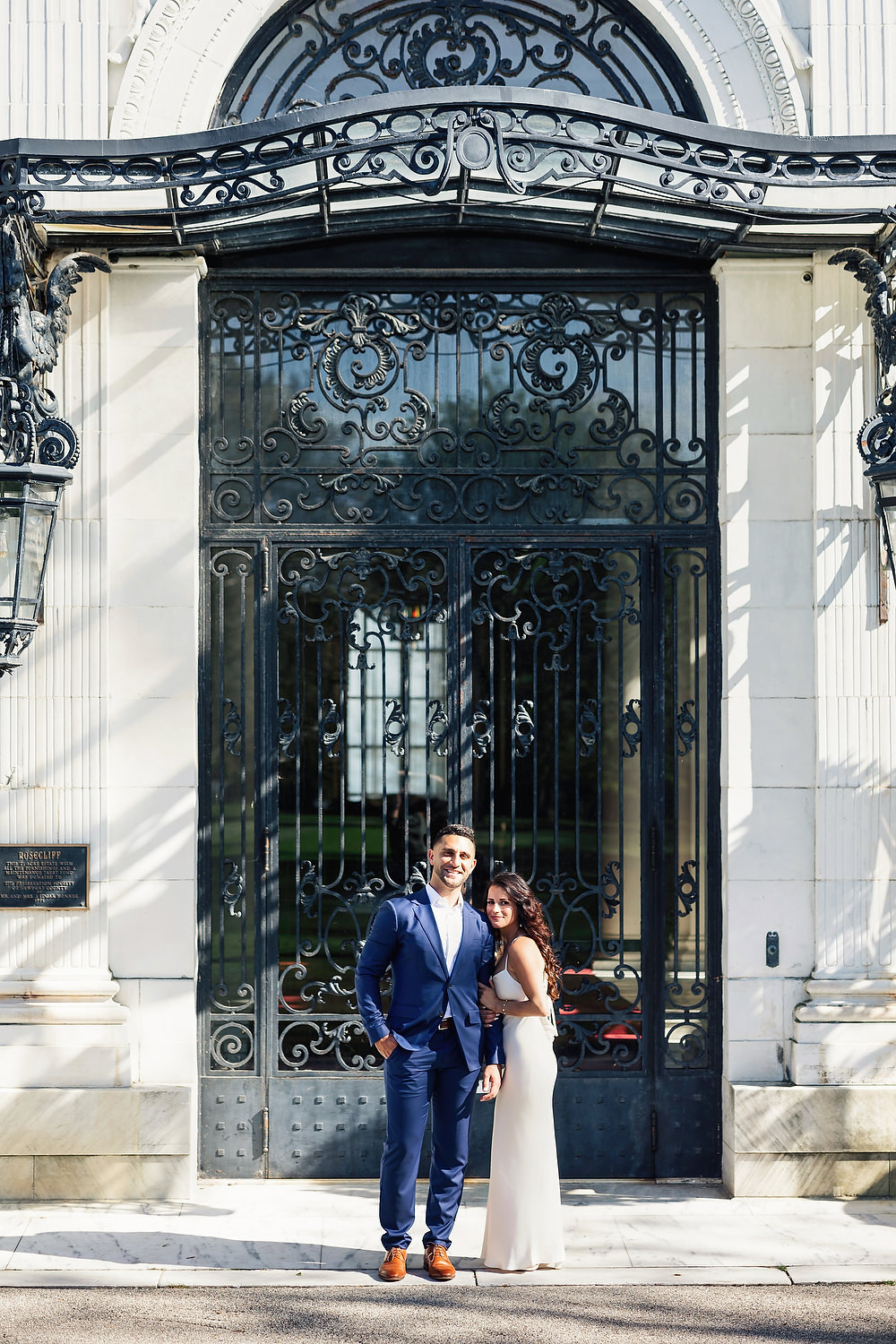 Engagement session at Rosecliff mansion